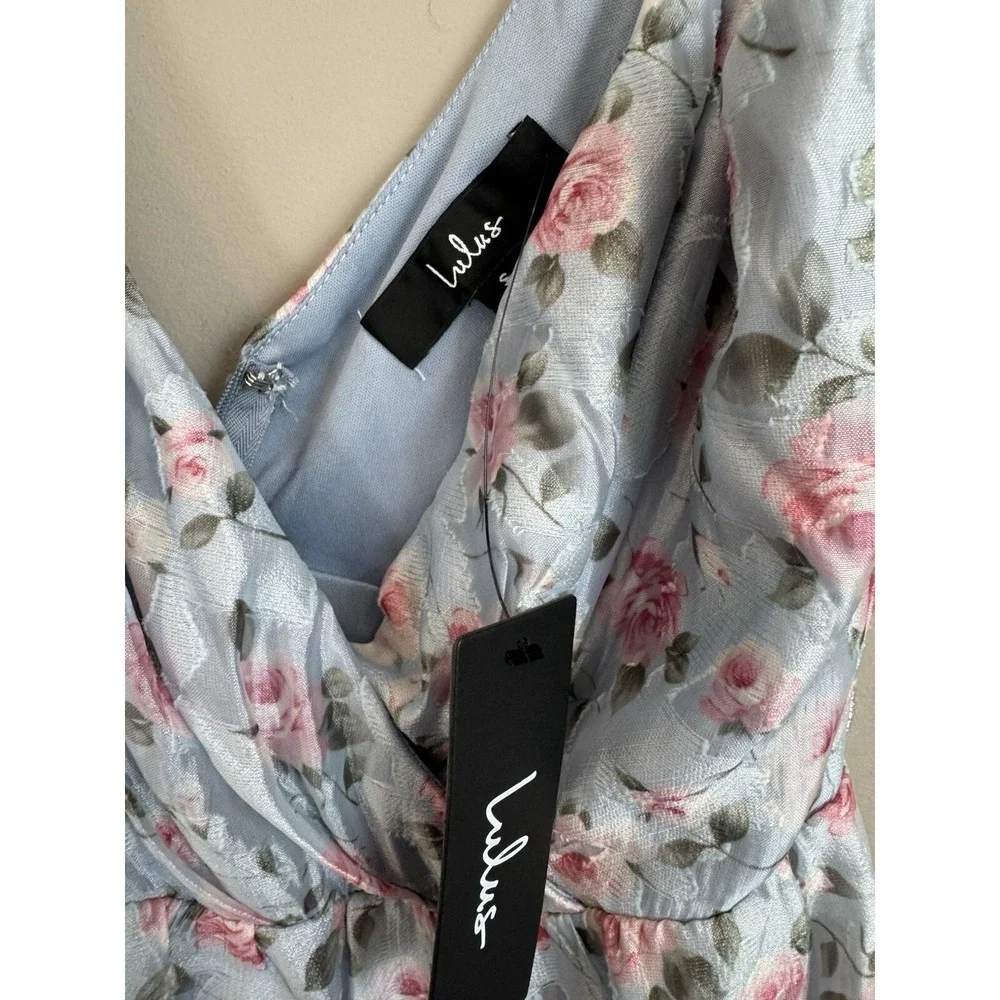 NEW Lulus Perfectly Charismatic Blue Floral Tiered‎ Ruffled Maxi Dress Lulus SM - Picture 4 of 5